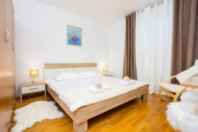 Bella Vista - cozy apartments with easy check-in and free parking